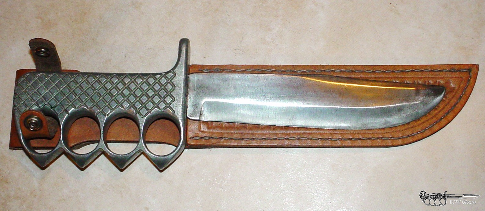 Unknown & Unmarked US Knuckle Knife 6